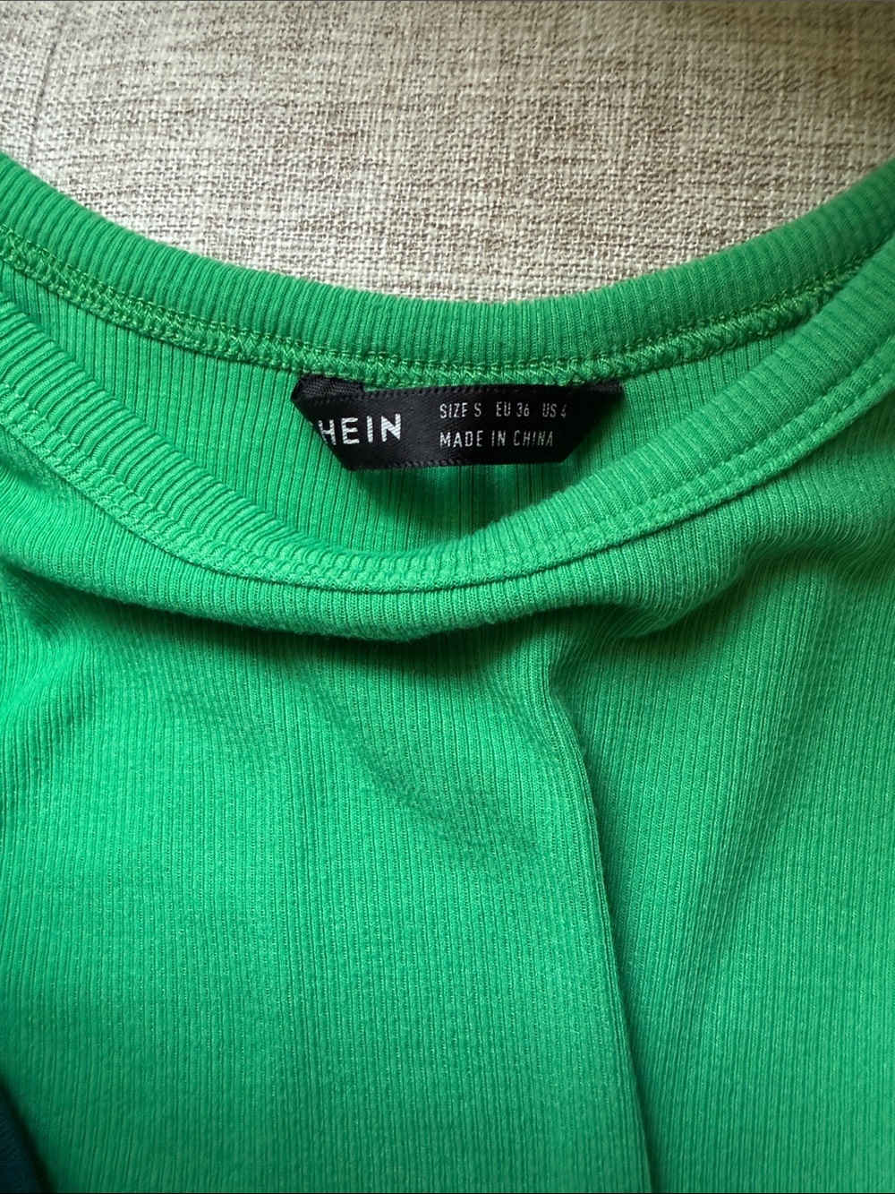 bundle 2 tops - Picture 3 of 3